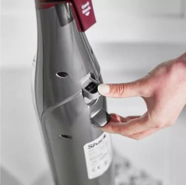Shark Klik n' Flip Smartronic Deluxe Steam Mop view 2