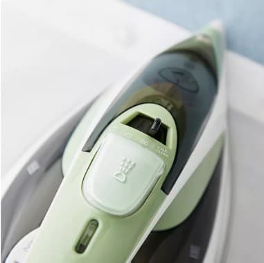 Morphy Richards Steam Flow Turbo Steam Iron 302010 view 6